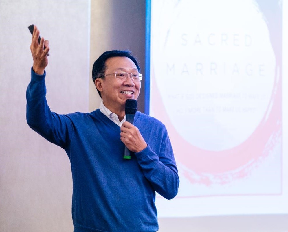 James Ng teaching an executive presentation class